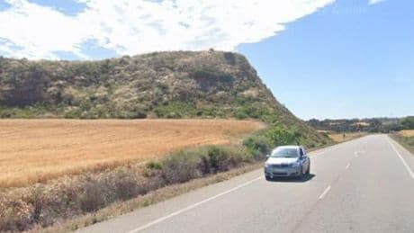 Muere un hombre de 73 años al salirse de un camino con su furgoneta y caer por un canal en Castillonroy (Huesca)