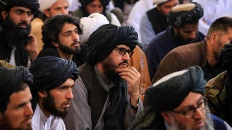 Rusia retira al movimiento talibán de la lista de organizaciones terroristas