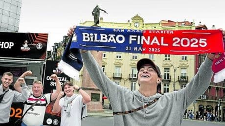 Las restricciones por la final obligan a colegios a cambiar clases y alterar rutas de autobús