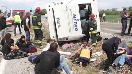 Yer: Konya! Yolcu otobüsü devrildi, çok sayıda yaralı var