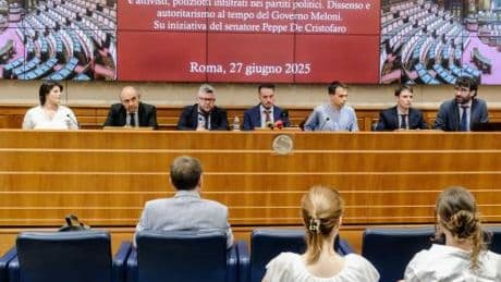 Il prete amico dei migranti attacca Meloni