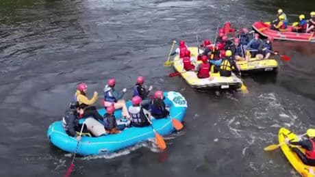 En Espagne, une manif à bord de kayaks et canoës pour protéger la rivière Ulla