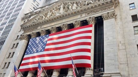 La economía de EEUU crea 177.000 empleos en abril y el paro se mantiene en el 4,2%