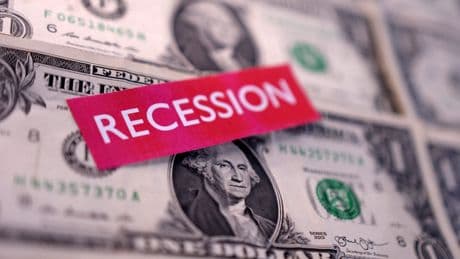 JPMorgan cuts the chance of a US recession after Trump and China's tariff truce &mdash;&nbsp;but risks remain