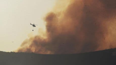 España encara una 'desescalada' en la ola de incendios tras la caída de las temperaturas