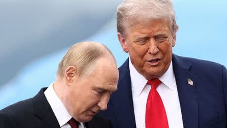 Gipfeltreffen mit Donald Trump: Wladimir Putin ist in Alaska gelandet