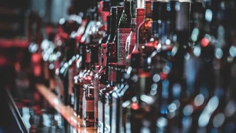 Del cerebro al corazón, pasando por el hígado: así destruye el alcohol tu organismo