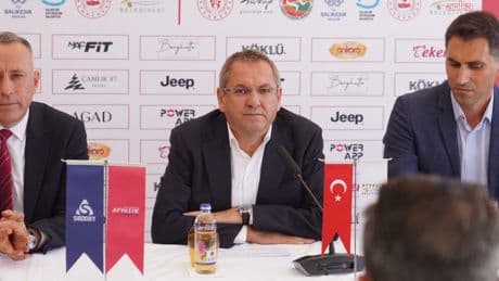 Ayvalık Yarı Maratonu, 24 ülkeden bin 300 sporcuyu ağırlamaya hazırlanıyor