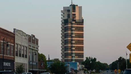 Frank Lloyd Wright Skyscraper Sells After Canceled Auction