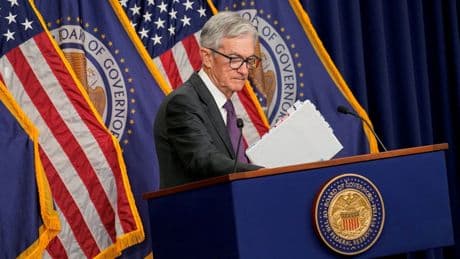 Fed Başkanı Powell'dan faiz indirimi sinyali