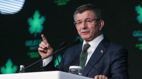 Davutoğlu’ndan Özgür Özel’e saldırıya tepki: Siyasi İklimin ne kadar bozulduğunun göstergesi