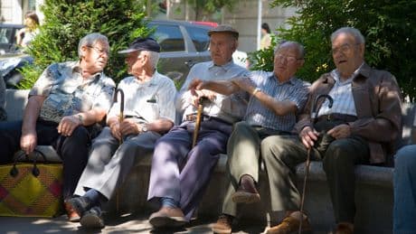 Por qué los jubilados gastan menos en vivienda de lo que aparenta el INE