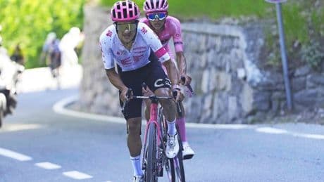 LIVE Giro d’Italia: vlucht van de dag gevormd, zinderende ontknoping voor eindzege wacht op gevreesde Finestre