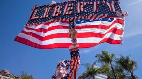 US-weite Demonstrationen: "Nicht für diesen Mist gekämpft": Veteran wird auf Anti-Trump-Demo festgenommen