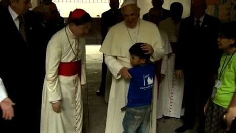 Papst Franziskus: Anstehen vor dem Petersdom