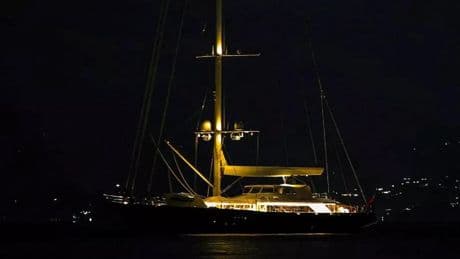Naufrage du Bayesian : le yacht était vulnérable aux vents violents, dévoile un rapport