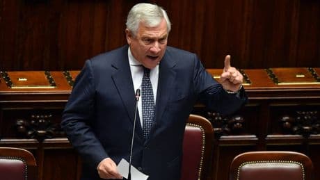 "Se Conte non si scusa...". Furia del ministro Tajani sul M5s