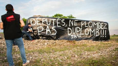 "On ne veut pas d'argent, on veut des moyens de production": des agriculteurs se mobilisent en Occitanie