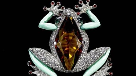 La Grande Brera ricomincia dagli abiti di Armani