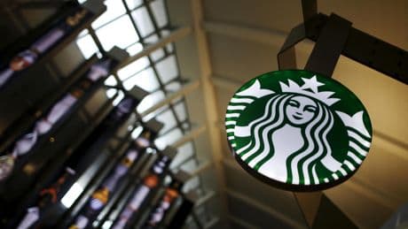 Des employés américains de Starbucks en grève contre le nouveau code vestimentaire de l’entreprise
