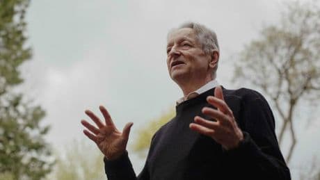 Geoffrey Hinton: Nobelpreisträger Geoffrey Hinton: „KI wird bald deutlich intelligenter sein als wir“