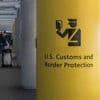 Aux États-Unis, le service immigration envoie par erreur des mails d’expulsion à deux citoyennes