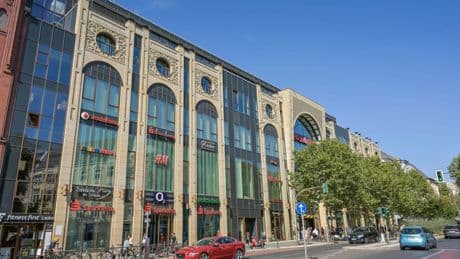 Berlin: Messerattacke bei Weihnachtseinkäufen – Mann soll in Psychiatrie