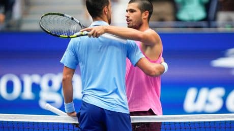 Alcaraz y la dificultad de jugar con Djokovic: "Tiene esa historia, esa aura, esa leyenda e influye"