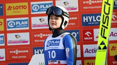 Heftige Vorwürfe von Skispringerin (22) - „Wir mussten uns quasi nackt ausziehen“