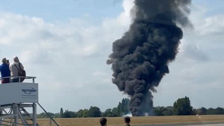 Mehrere Tote - Airport bei London nach Flugzeugabsturz gesperrt