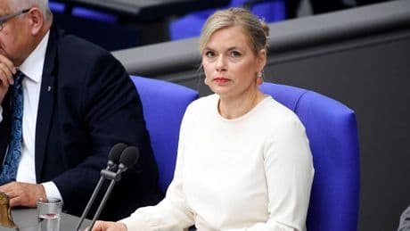 Julia Klöckner: Wie neutral ist die Bundestagspräsidentin?