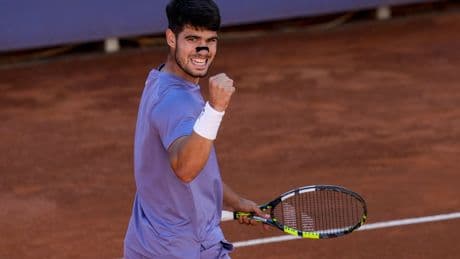 Carlos Alcaraz beats home favourite Lorenzo Musetti to reach Italian Open final