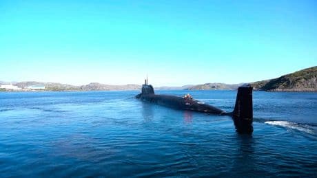 Russisches Mega-Manöver - Putin schickt Atom-U-Boot und Zerstörer auf See