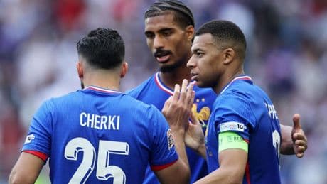 El traspaso de Loïc Badé al Leverkusen, en su fase decisiva