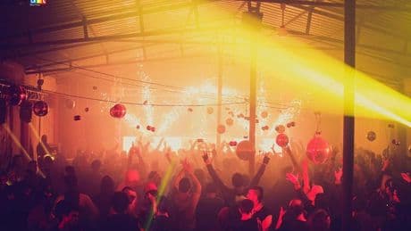Bailar como si no hubiera un mañana. Por qué las raves ya no quieren cambiar el mundo