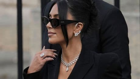 Prozess nach Tat in Paris: Überfall auf Kim Kardashian: Anklage fordert lange Strafen
