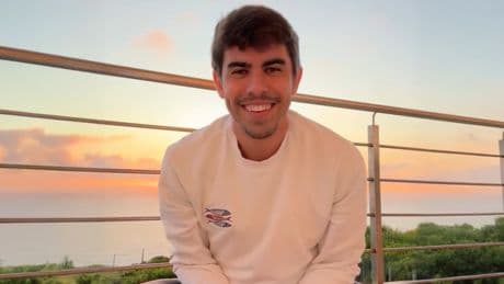 Alejandro Martínez, psiquiatra: “Muchas veces la ansiedad nace cuando perdemos la dirección de quien queremos llegar a ser y vivimos atrapados en la inmediatez”
