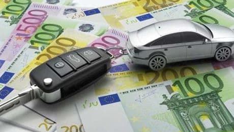Le auto sono sempre più care: in 10 anni prezzi aumentati del 50%. Frenano gli acquisti