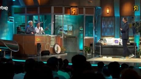 El presentador bromea en &#039;La Revuelta&#039; tras la queja: &quot;¿&#039;San fadao&#039; con nosotros?&quot;