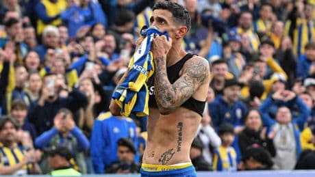 Ovation, premier but, larmes et sortie sur civière, la drôle de soirée d’Angel Di Maria pour son retour à Rosario Central