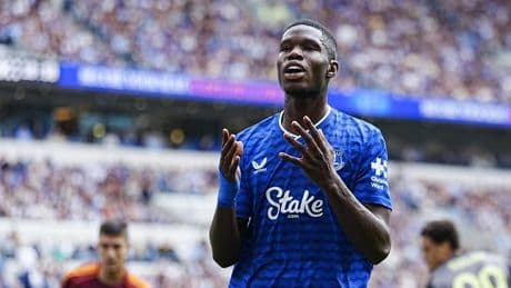 Everton Showcases New Stadium And New Signings In Roma Friendly