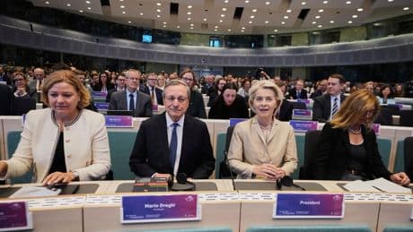 Draghi zeichnet düstere Zukunft für EU-Wirtschaft