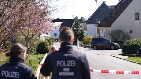 Kriminalität: Dreifachmord im Westerwald: Polizei prüft Spuren im Netz