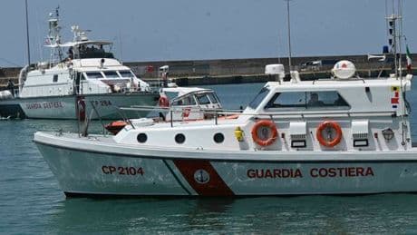 Ponza, ictus in crociera: anziano soccorso dalla Guardia costiera e trasferito a Latina