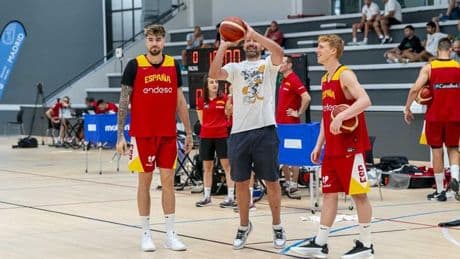 Sergio Llull ‘vuelve’ con la selección