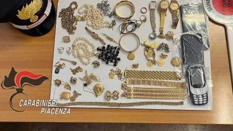 La truffa dell'inviato del Tribunale, come funziona il raggiro: anziani ancora una volta nel mirino