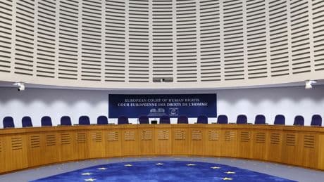 La CEDH donne raison à un Tchèque non-binaire qui souhaitait changer de sexe sur sa carte d’identité
