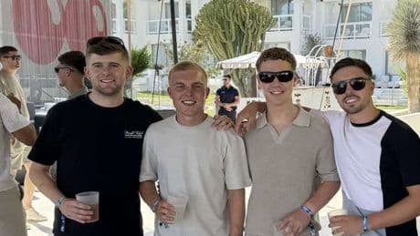 Friends scoop huge £24,000 jackpot at airport before boarding party flight to Ibiza