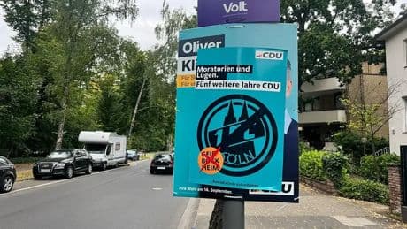 Fake-Plakate: Grüne und CDU verurteilen "fatales Signal"