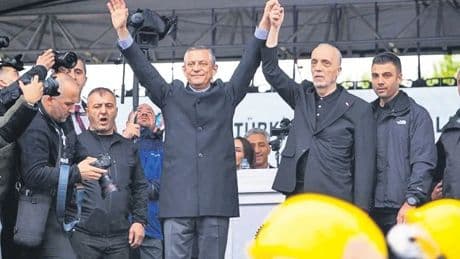 Peki şimdi ne olacak Özgür Bey?